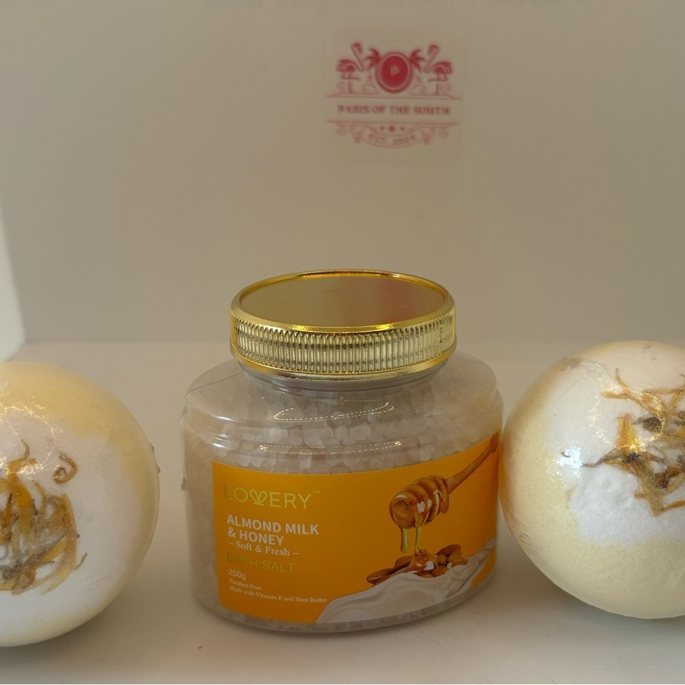 Love Almond Milk & Honey Bath Salt with bombs